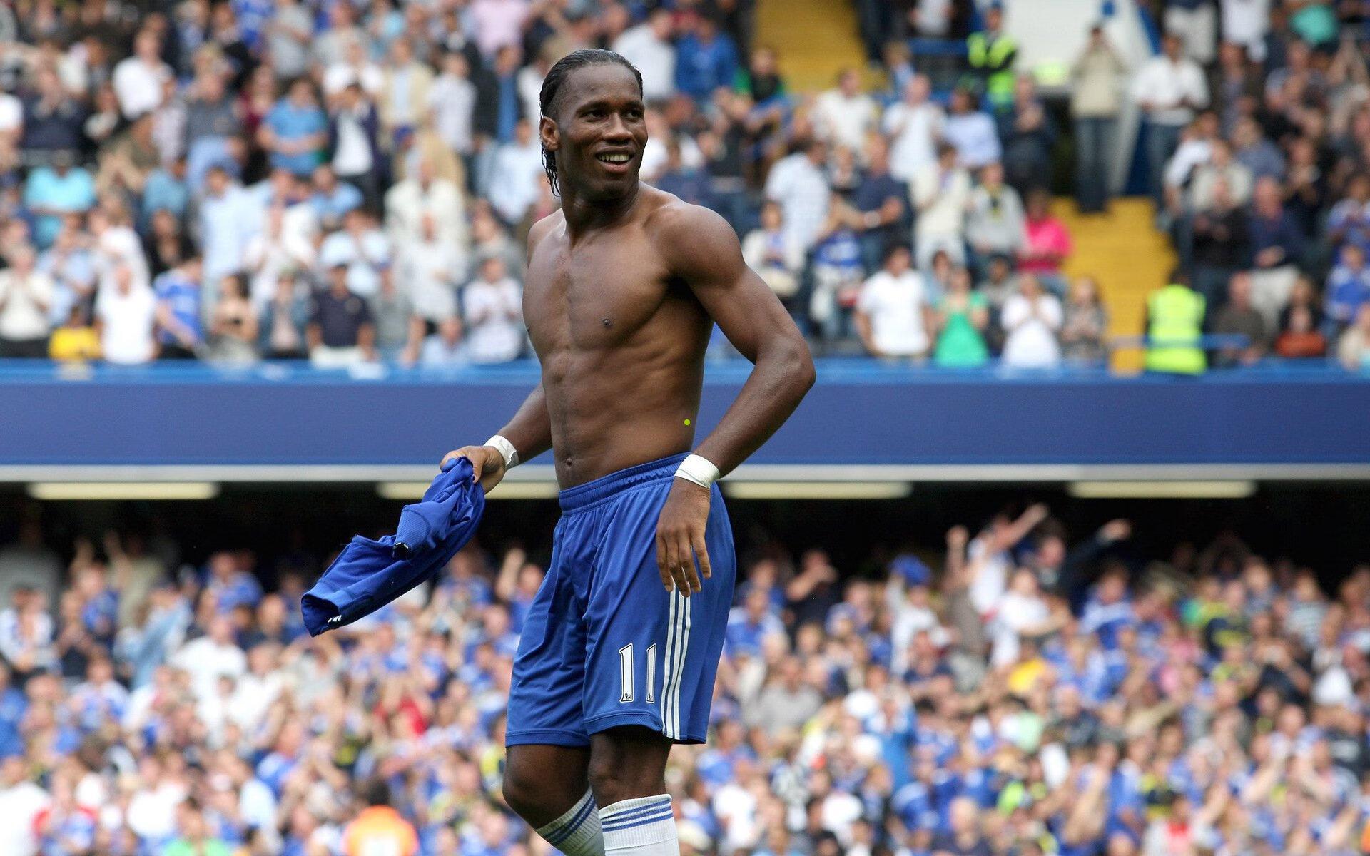 皇马专机盘旋未降，伯纳乌之夜悬念再起